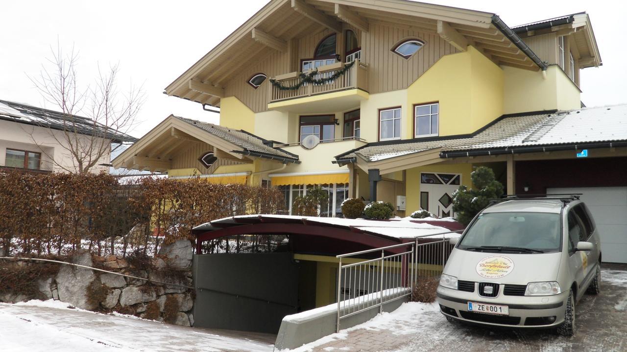 Appartement Holiday + Villa Theresa Kaprun Esterno foto